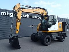 Liebherr A 914 Compact