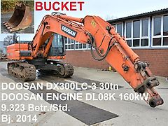 Doosan DOOSAN DX300LC-3 NARROW TRACK KETTENBAGGER 30tn 9.323 Hrs. Bj.2014