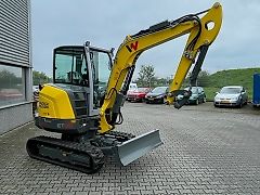 Wacker Neuson ET35 midigraver met cabine