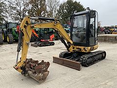 CAT 302.7D CR