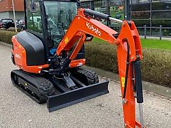 Kubota Kubota minigraver met cabine KX027-4