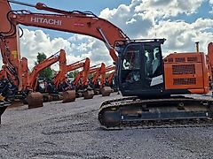 Hitachi ZX225USRLC-6